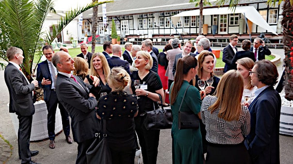 Mitglieder bei der Abendveranstaltung des Frühjahrssymposiums 2018